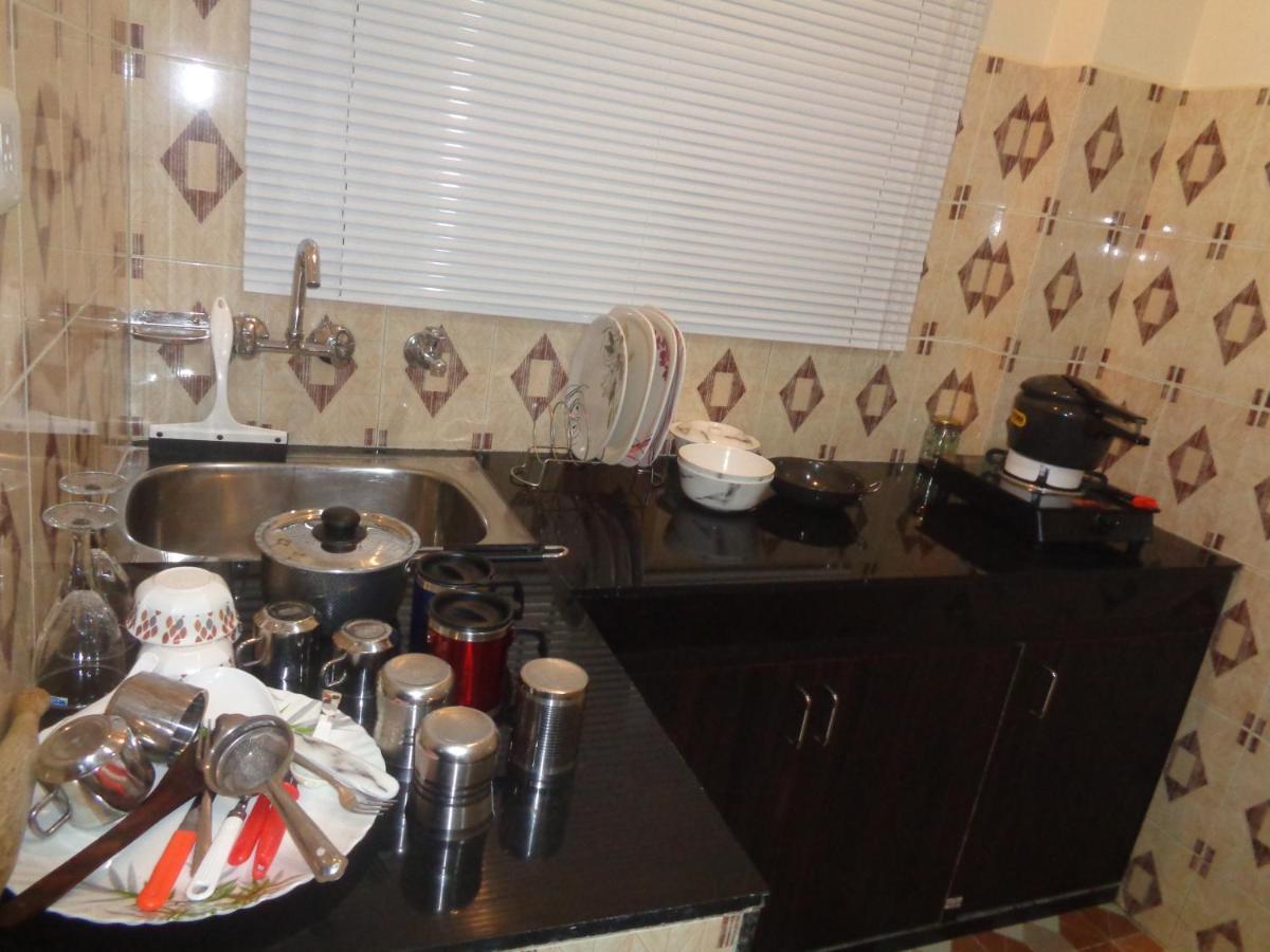 Deluxe Homestay Apartments With Kitchen In Шимла Экстерьер фото