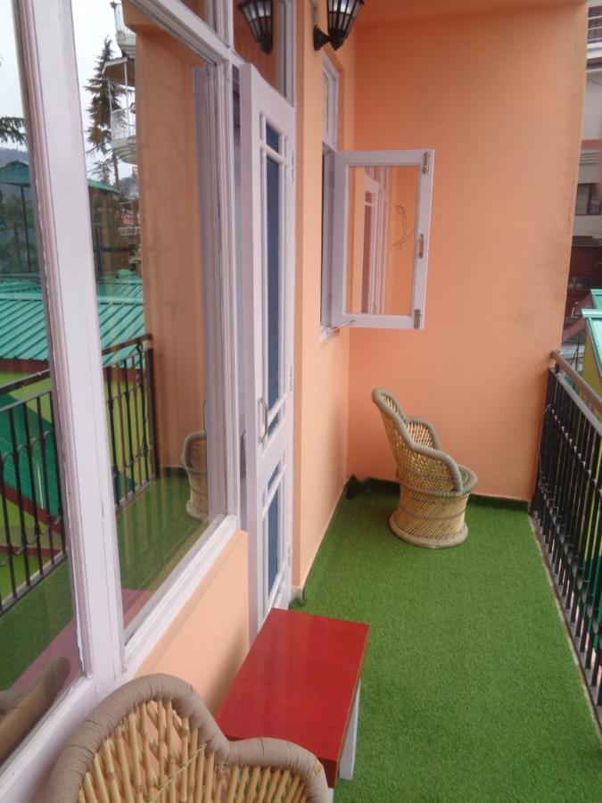 Deluxe Homestay Apartments With Kitchen In Шимла Экстерьер фото